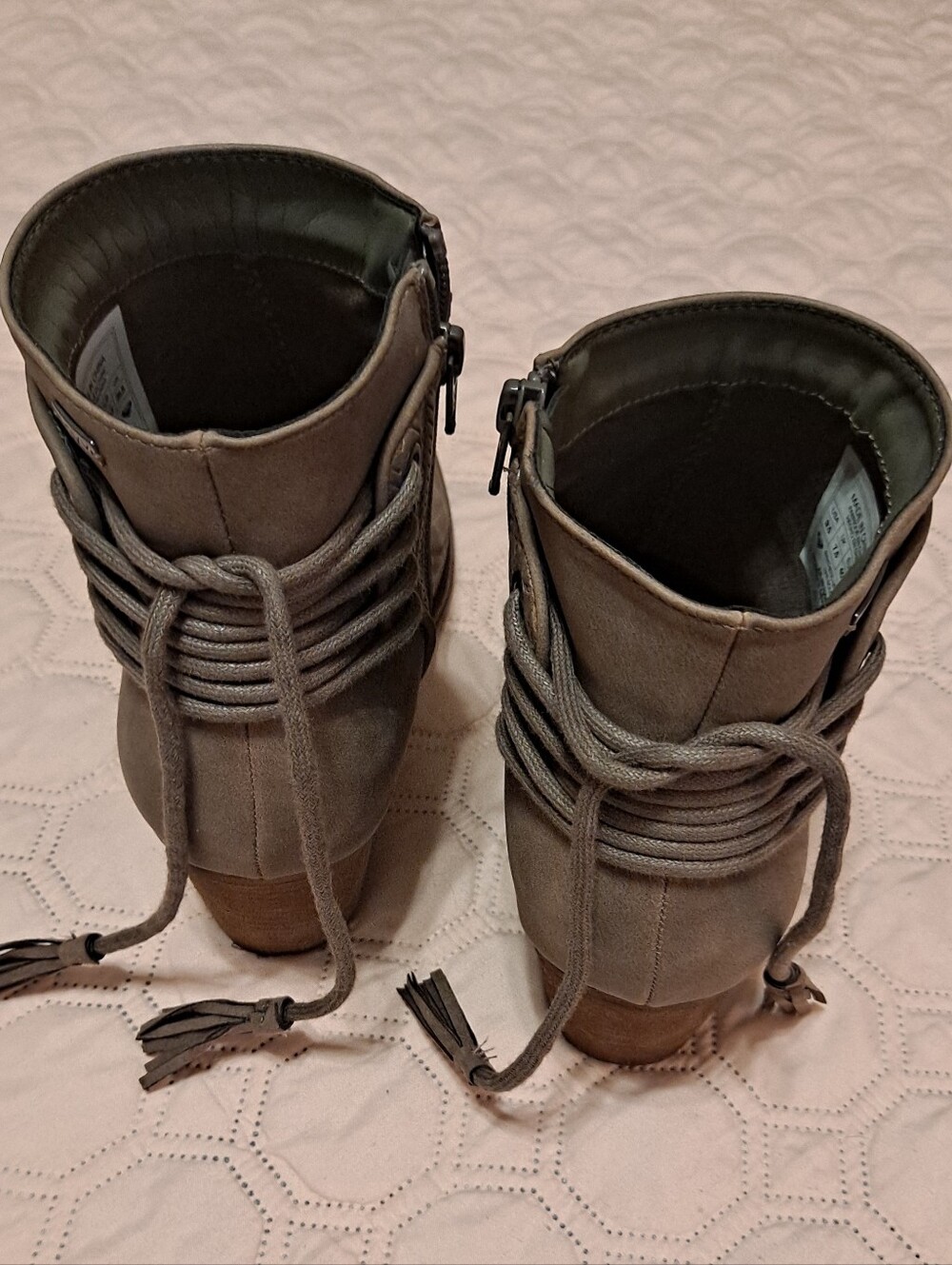 Roxy Women’s Taupe Ankle Boots - Textured Zip Booties 9.5 - Picture 2 of 6